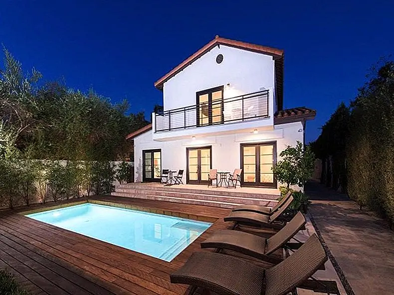 Рианна ищет арендатора для своего Западного Голливуда