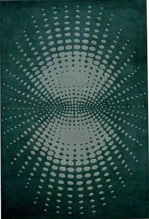 Этот коврик настолько освежает, как яркий солнечный заряд. Это выглядело бы потрясающе, с гладкой, современной, белой мебелью в светлой и просторной гостиной. Доступно от 48 $.