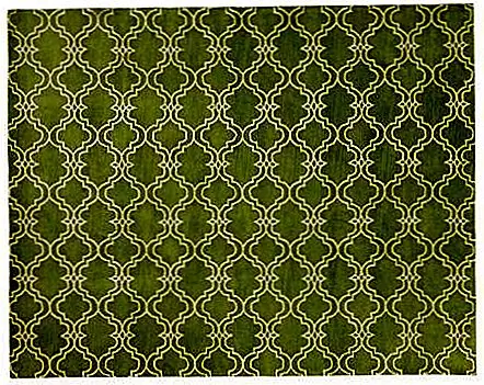 Этот коврик представляет собой отличное сочетание традиционного и современного дизайна. Фактическая форма геометрического рисунка довольно традиционная, но цвет зеленого цвета делает ее более современной. Это будет хорошо во многих различных типах комнат, универсальности, которые приземлили его в нашем списке фаворитов. Доступно от 146 евро.