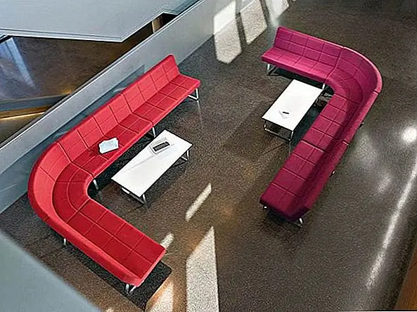 Они обеспечивают творческие формы и отдельные места. Кроме того, эти модульные детали очень удобны. Чтобы сделать их еще более привлекательными, они приходят в яркие и яркие цвета. Коллекции включают в себя несколько различных предметов, таких как стулья, скамейки, стулья, два и три сиденья с подлокотниками или без них и универсальные угловые детали, которые можно комбинировать со всем.