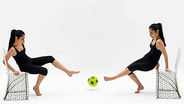 Ленивый футбольный стул