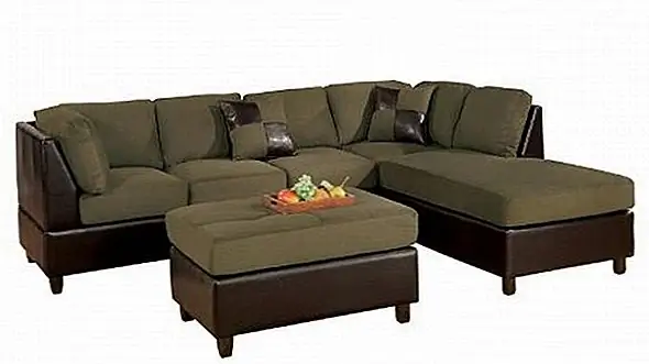 Габаритные размеры этого уютного дивана 85 "x 35" x 17 ". Он имеет простой дизайн, с четкими линиями. Этот красивый кусок - это современный элемент, который простота и элегантность делают его очень универсальным. Вы можете купить и наслаждаться секционным софером Bobkona Hungtinton за $ 739,00 + бесплатная доставка. Он гладкий, удобный и современный, отличное дополнение к любой комнате.