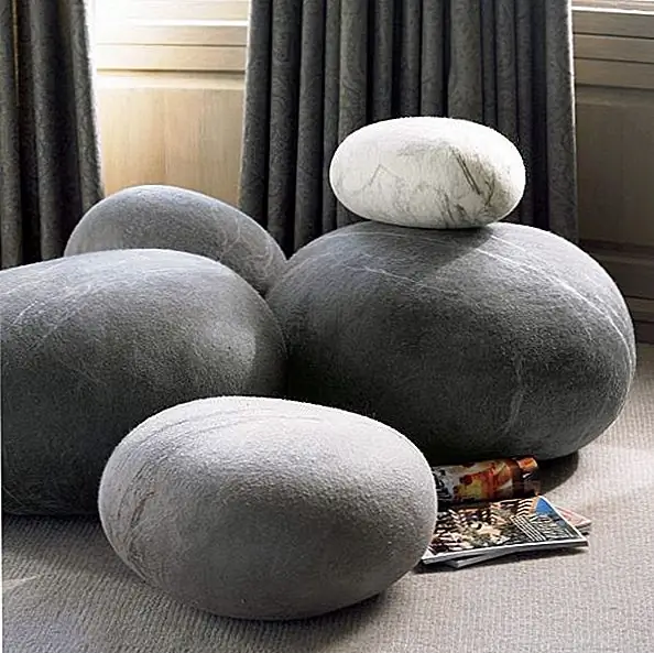 Негабаритные подушки из каменного пола из шерсти