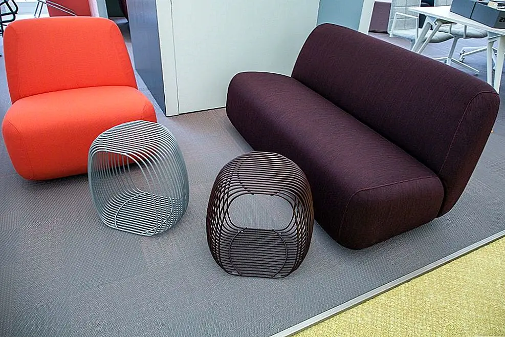 В коллекции Aperi вы найдете симпатичные и удобные стулья с одним сиденьем, а также двух- и трехместные диваны. Они больше, но так же симпатичны и удобны. Они выделяются своими круглыми формами и недостатком деталей, включая подлокотники.