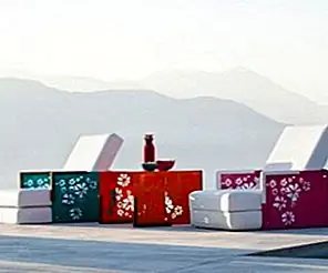 Стильное и удобное кресло Kube для сада