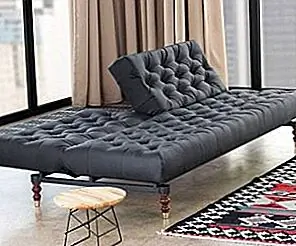 Черный диван с диваном-кроватью из таверны Chesterfield от Per Weiss