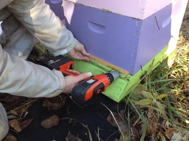 Просто надежно вставляется с быстрым запиранием M12