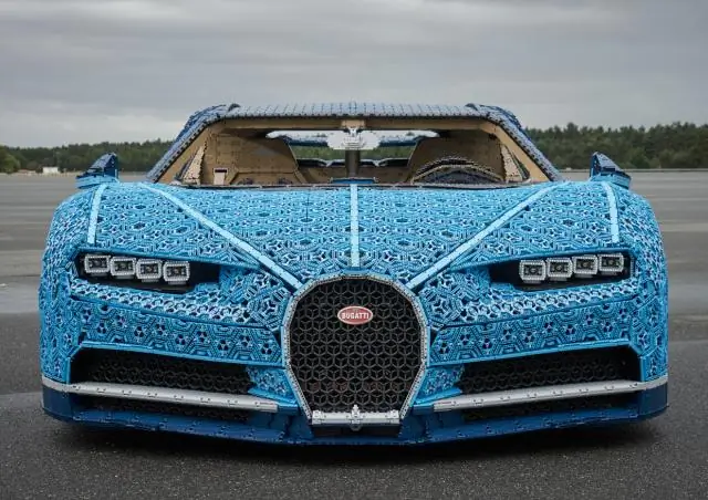 Полноразмерный Bugatti Chiron - построен из Lego