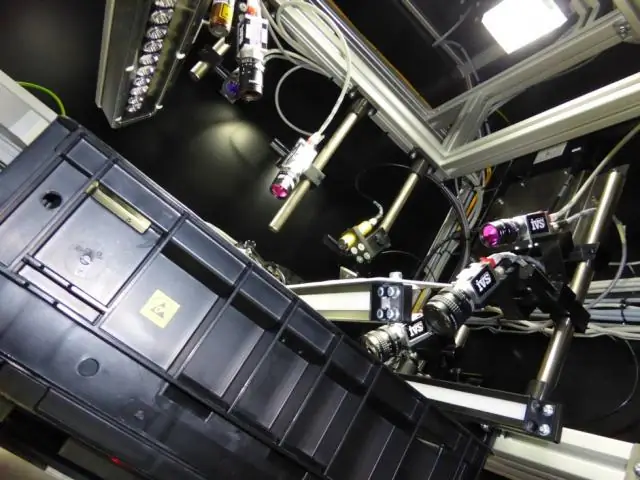 Специальный станок для производства корпусов: промышленные заглушки упрощают смену инструмента