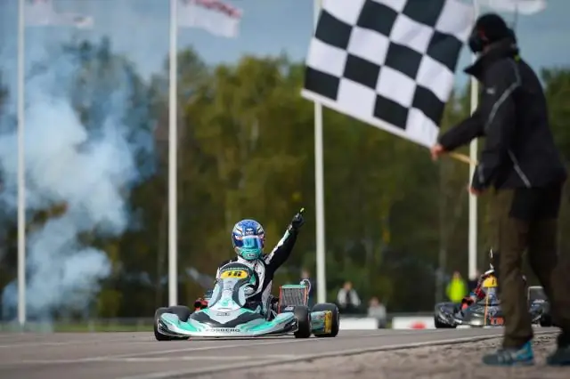 Mercedes AMG Petronas выигрывает чемпионат мира конструкторов FIA Формулы 1