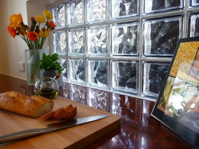 Кирпичные стеклоблоки